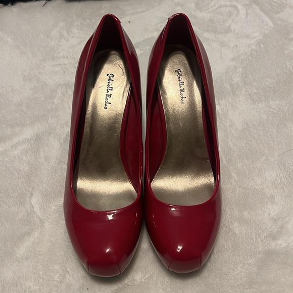 Red Patent Leather High Heels - Picture 9 of 9